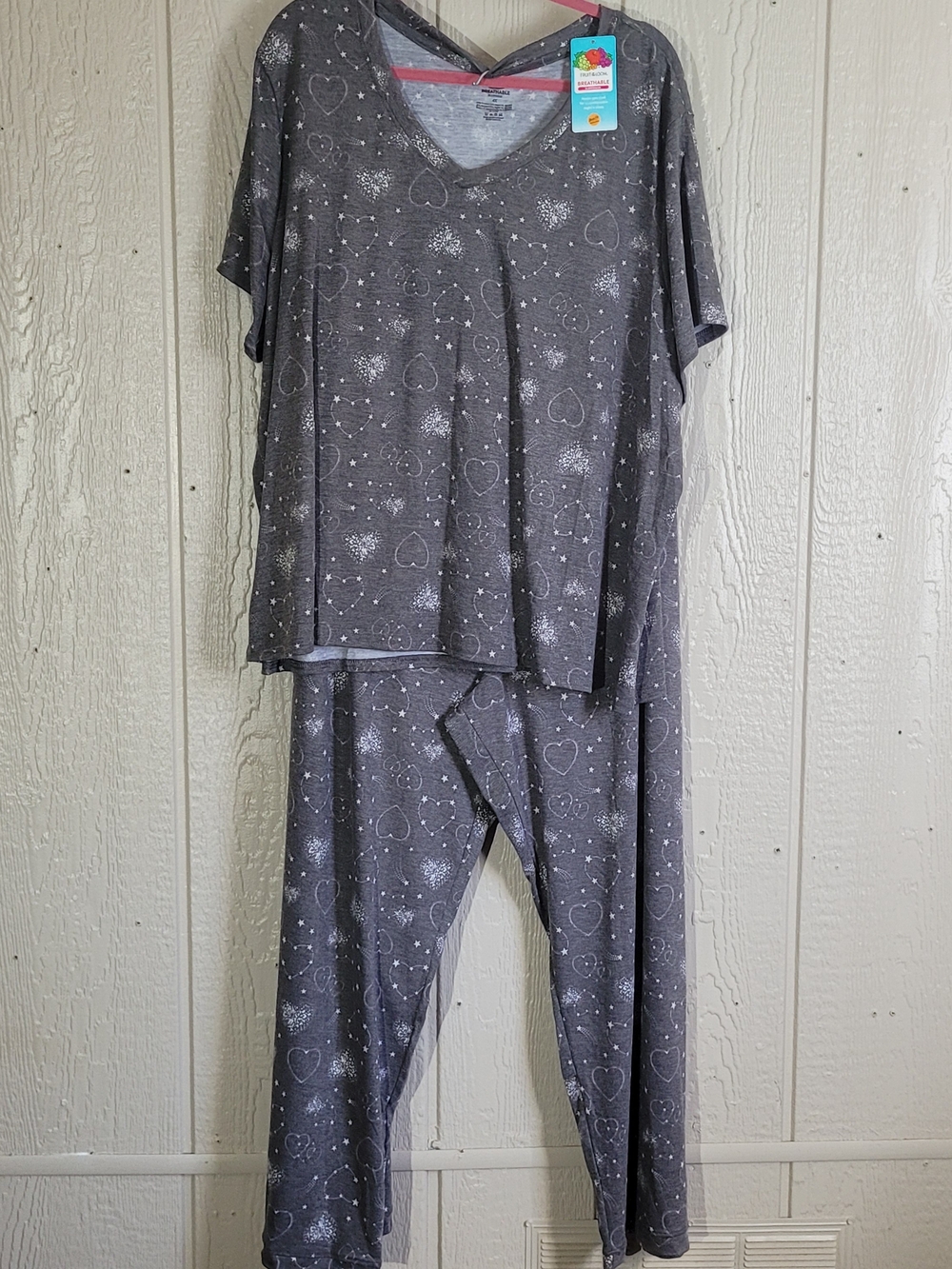 Fruit of the Loom Gray Heart & Star Print Pajama Set
